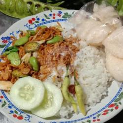 Krengsengan Ayam (pete)