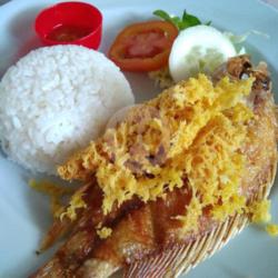 Nasi Kakap Goreng Kremes