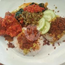 Nasi Dan Ayam Balado