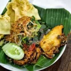 Nasi Pecel Tempe Ayam Goreng/bakar