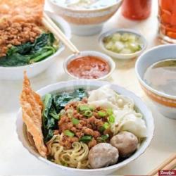 Mie Ayam Pangsit Dan Bakso