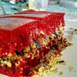 Red Velvet Kacang Cokat Wijen Susu