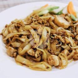 Kwetiou Goreng Ayam