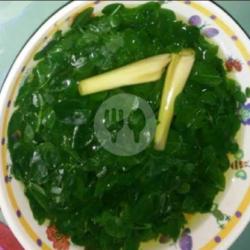 Sayur Kelor