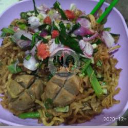 Mie Ayam Jamur Bakso Goreng Sambel Matah