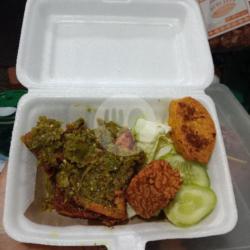 Ayam Bakar Tempe Tahu  Shandria Cabe Ijo Tanpa Nasi