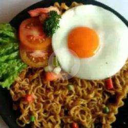 Mie Sosis Sayur Goreng/kuah