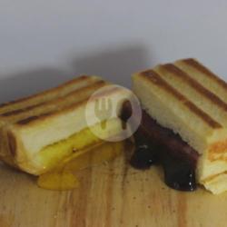 Roti Bakar Topping Dua Rasa (blueberry - Nanas)