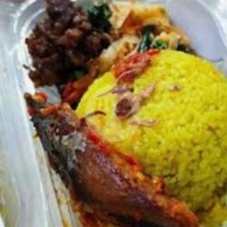 Nasi Uduk Tongkol Balado