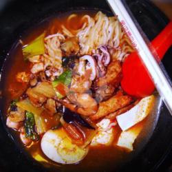 Ramen Seafood Suki