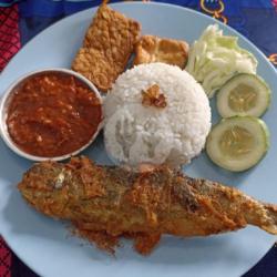 Nasi Bandeng Presto