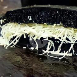 Black Forest Kacang Susu