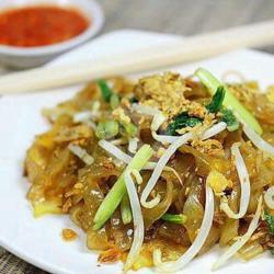 Kwetiaw Goreng Medan ( Vegetarian Available )