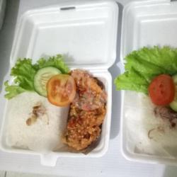 Nasi Ayam Geprek Gongso