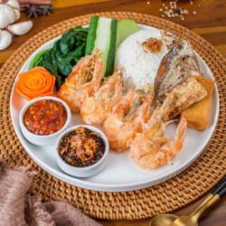 Nasi Tempong Udang Goreng Besar