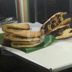 Paket Asyik C - 10 Martabak Tipis (kacang Coklat Keju)