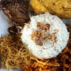 Nasi Uduk Empal Sapi