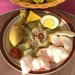 Paket C (lontong Opor Paha Bawah)