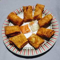 Martabak Mini Ayam Telor Gurih Manyooossss Seporsi Isi 6