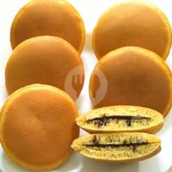 Dorayaki Coklat