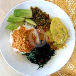 Nasi Tongkol Sayur