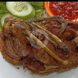 Bebek Jumbo 1/2 Ekor Sambal Terasi Goreng ( Untuk Berdua )