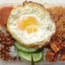 Nasi Uduk Telor Ceplok ( Goreng Dadakan)