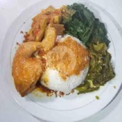 Paket Nasi  Ayam   Urap