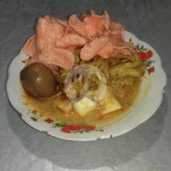 Lontong Ceker Telor Semur