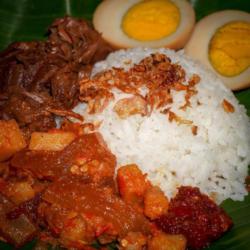 Nasi Gudek Krecek Telor