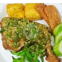 Ayam Cabe Ijo  Nasi   Teh Obeng