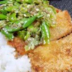 Nasi Chicken Katsu Sambal Ijo   Teh Es