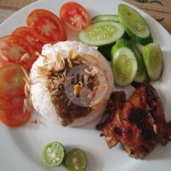 Ayam Bakar Kumplit