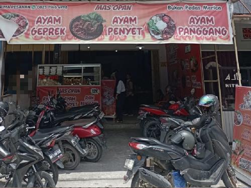 MAS OPAN AYAM GEPREK DAN AYAM PENYET, Manyar Sakti