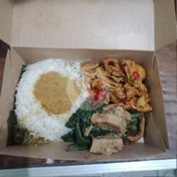 Usus Ayam Belado Nasi Sayur