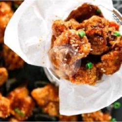 Korean Sweet Garlic Soy Chicken Wings