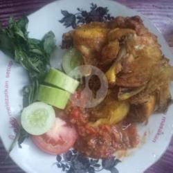 Ayam Penyet Sambal Dadakan