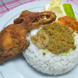 Nasi Bebek Goreng Bumbu Kuning