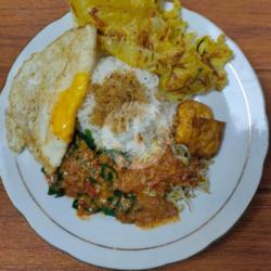 Nasi Pecel Kediri Telur