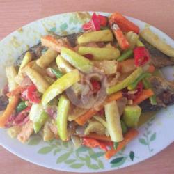 Ikan Kembung Pesmol Acar