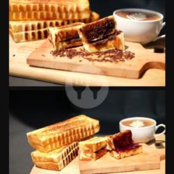 Roti Bakar Coklat   Roti Bakar Blueberry