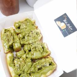 Roti Bakar Pastry Greentea