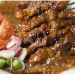 Sate Kambing Bumbu Kacang   Lontong