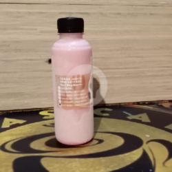 Susu Strawbery (botol) 250ml