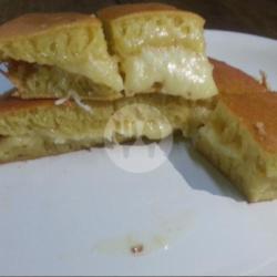 Martabak Mozarella