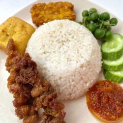 Paket Komplit Nasi Putih  Kulit Ayam Goreng