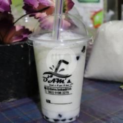 Vanilla Fresh Milk With Boba