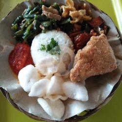 Nasi Rames Tahu Bakso