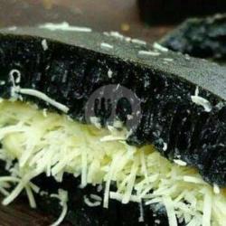 Blackfores Keju Susu(loyang Besar)