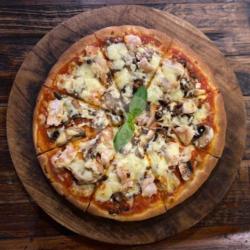 Chicken And Mushroom Pizza Large